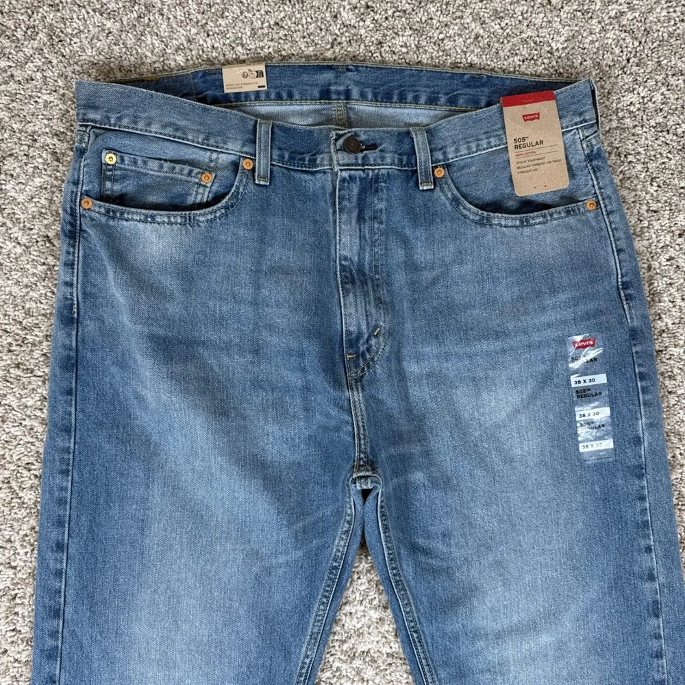 Levis‎ 505 Regular Fit Jeans Mens 38x30 Blue Medium Wash Straight Leg Denim